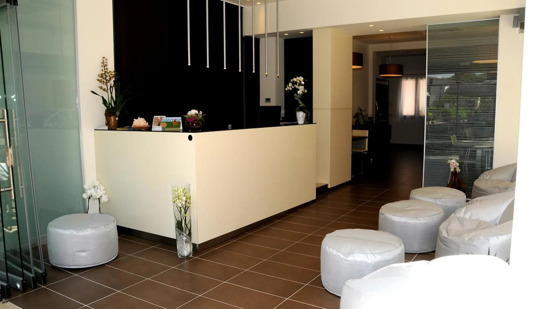Hotel Morena ليدو دي يسولو